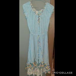 Short sleeved high-low dress